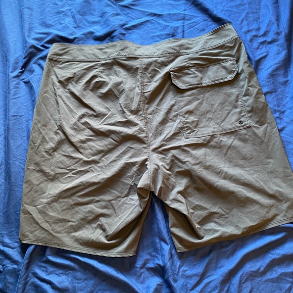 Men’s Patagonia wavefarer board shorts size 34 - Picture 4 of 4